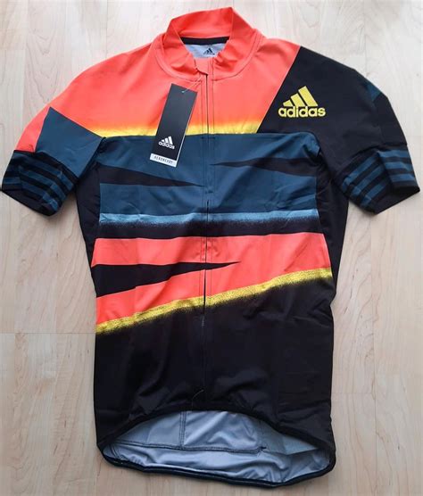 fahrradtrikot herren adidas|Bequeme und eng anliegende Fahrradtrikots .